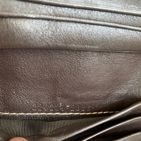 ‼️SOLD‼️GUCCI Monogram Chihuahua wallet - Picture 8 of 9